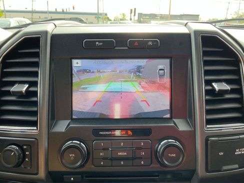 Used 2018 Ford F150 XLT w/ Equipment Group 302A Luxury AWD/4WD image 34