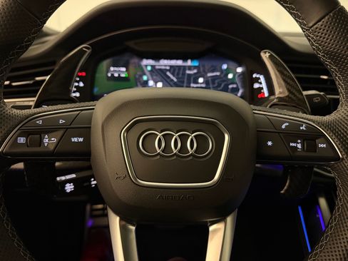 Used 2023 Audi SQ7 Prestige w/ Prestige Package AWD/4WD image 17
