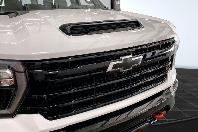 Used 2025 Chevrolet Silverado 2500 LTZ w/ Trail Boss Package AWD/4WD image 30