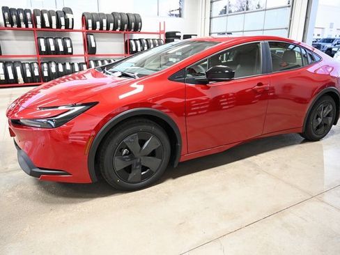 New 2026 Toyota Prius LE image 8