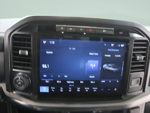 Used 2024 Ford F150 Lariat AWD/4WD image 11