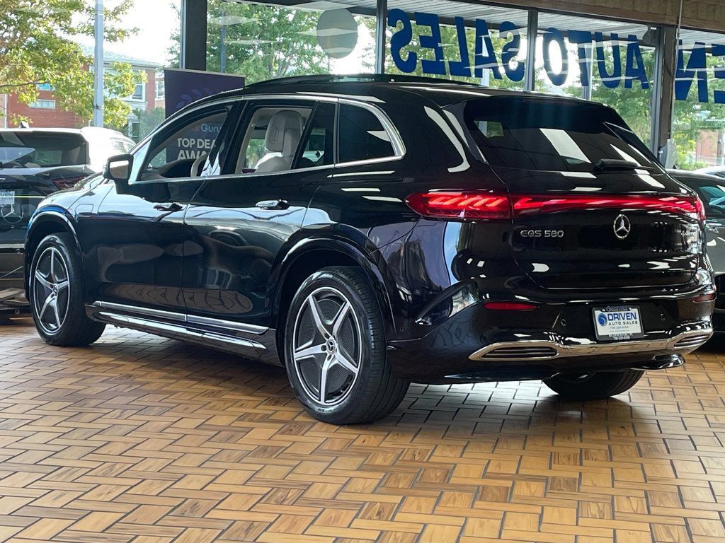 Used 2023 Mercedes-Benz EQS 580 4MATIC SUV image 9