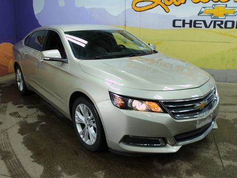Used 2015 Chevrolet Impala LT FWD image 4