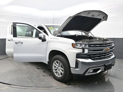 Used 2020 Chevrolet Silverado 1500 LTZ w/ LTZ Convenience Package AWD/4WD image 47