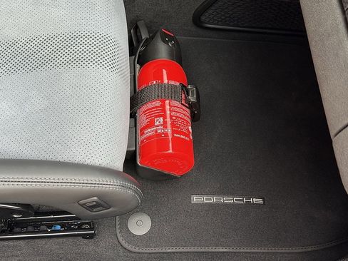 Certified 2024 Porsche 718 Cayman GT4 RS image 28