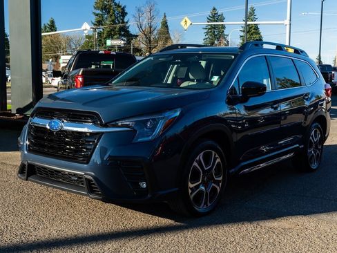 Used 2024 Subaru Ascent Limited w/ Technology Package image 3