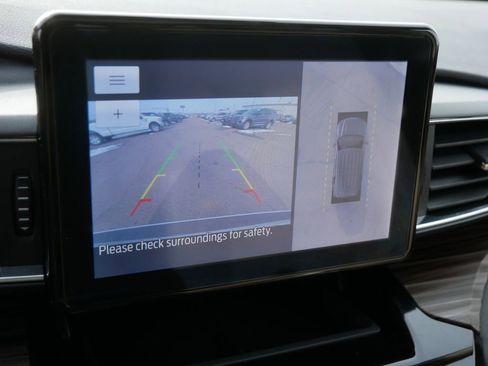 Used 2021 Ford Explorer Limited w/ Class III Trailer Tow Package image 28