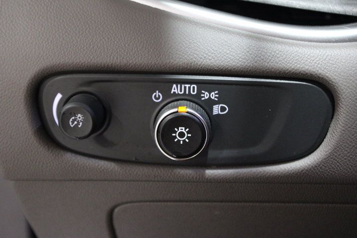 Used 2017 Chevrolet Malibu LS FWD image 31