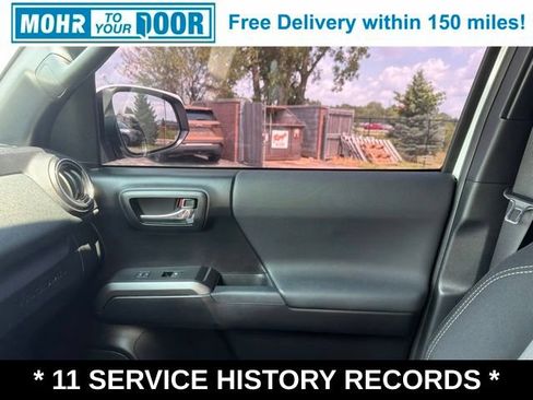 Used 2021 Toyota Tacoma TRD Off-Road w/ Technology Package AWD/4WD image 29