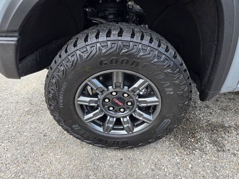 Used 2025 GMC Sierra 1500 AT4X AWD/4WD image 12