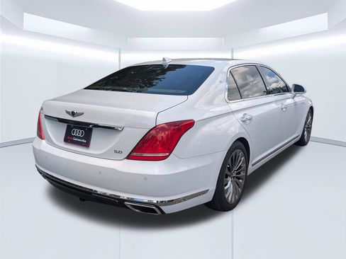 Used 2017 Genesis G90 5.0 Ultimate RWD image 3