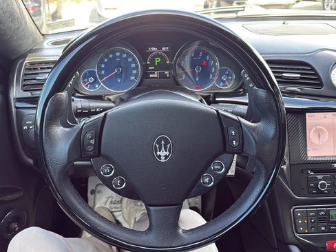 Used 2014 Maserati GranTurismo Sport image 31