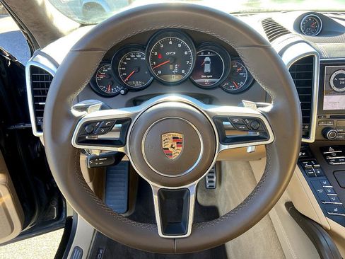 Used 2018 Porsche Cayenne GTS image 12