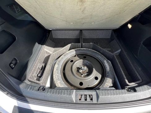 Used 2018 Ford Edge SEL w/ Equipment Group 201A image 34