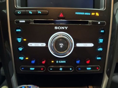 Used 2016 Ford Explorer Limited w/ Equipment Group 301A image 15