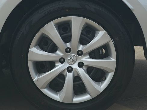 Used 2026 Toyota Corolla LE FWD image 29