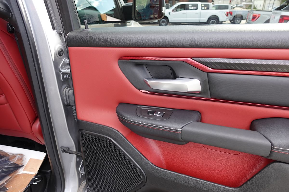 Used 2025 RAM 1500 Rebel AWD/4WD image 29