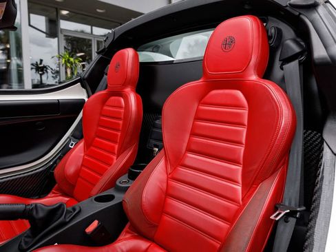 Used 2016 Alfa Romeo 4C Spider w/ Convenience Group - Spider RWD image 18