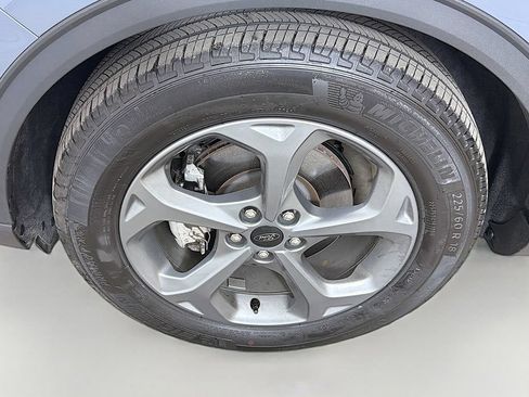 Used 2025 Ford Escape ST-Line FWD image 17