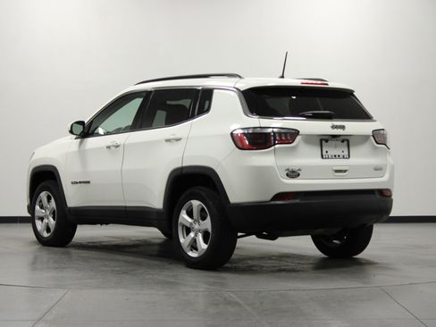 Used 2018 Jeep Compass Latitude AWD/4WD image 6