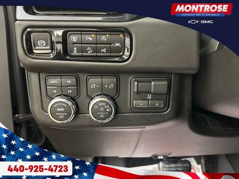 New 2026 GMC Yukon XL AT4 Ultimate AWD/4WD image 13