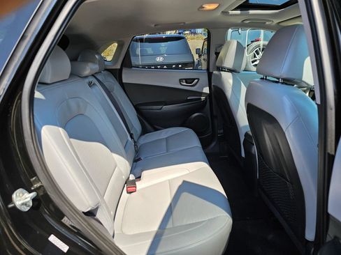 Used 2021 Hyundai Kona Limited AWD/4WD image 12