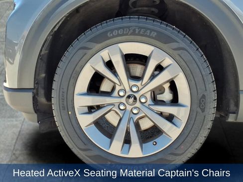 Used 2025 Ford Explorer Active w/ Active Comfort Package AWD/4WD image 11