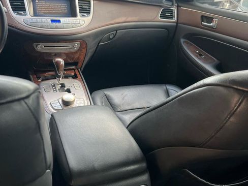 Used 2009 Hyundai Genesis 3.8 w/ Technology Pkg 4 RWD image 11