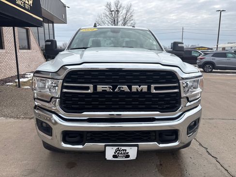 Used 2024 RAM 3500 Big Horn image 6