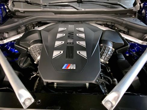 Used 2024 BMW X5 M60i image 31