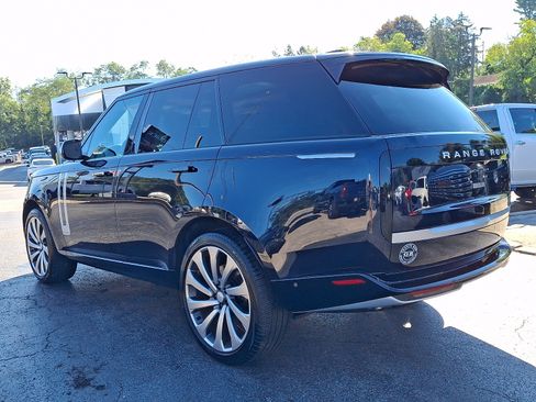 Used 2024 Land Rover Range Rover Autobiography AWD/4WD image 4
