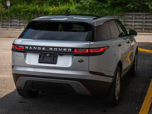 Used 2023 Land Rover Range Rover Velar S AWD/4WD image 7