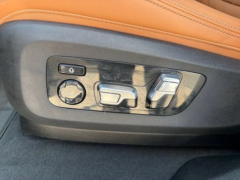 Used 2025 BMW X6 xDrive40i w/ Climate Comfort Package AWD/4WD image 20