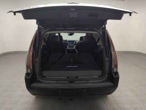 Used 2019 Cadillac Escalade Premium Luxury w/ Escalade Sport Edition RWD image 29