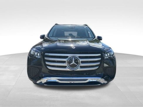 Used 2026 Mercedes-Benz GLS 450 4MATIC image 9