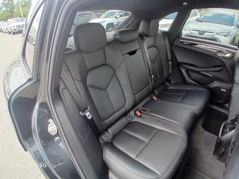 Used 2021 Porsche Macan AWD/4WD image 16