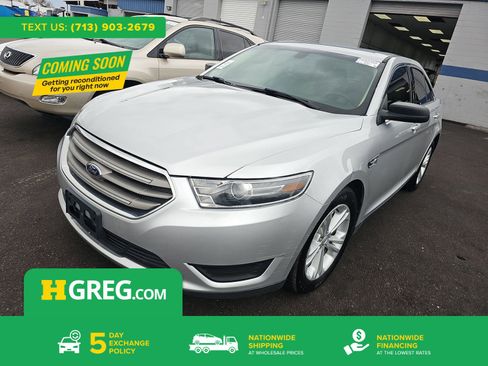 Used 2018 Ford Taurus SE image 1
