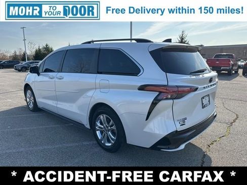 Used 2023 Toyota Sienna XSE image 5
