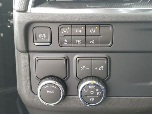 New 2026 Chevrolet Suburban RST image 26