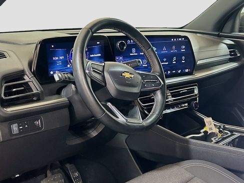 Used 2024 Chevrolet Traverse LT w/ LPO, Floor Liner Package FWD image 7
