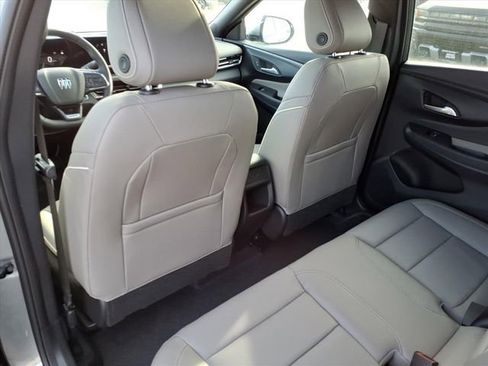 New 2026 Buick Envista Avenir image 16