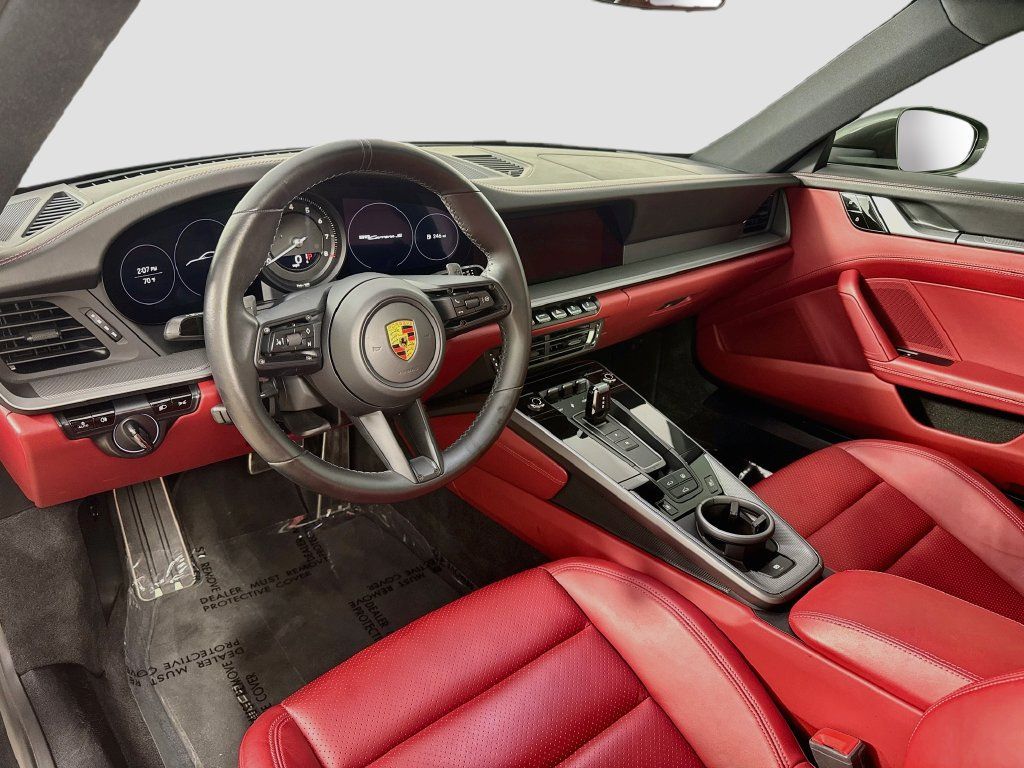 Used 2021 Porsche 911 Carrera S RWD image 10