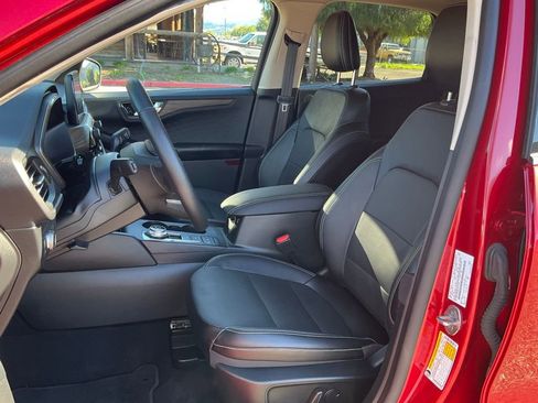 Used 2020 Ford Escape Titanium image 48