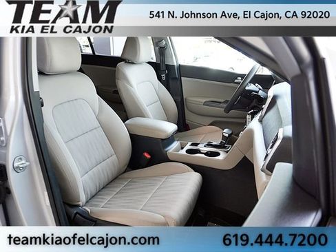 Certified 2021 Kia Sportage LX FWD image 12