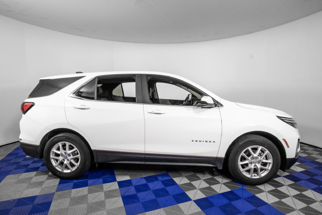 Used 2024 Chevrolet Equinox LT FWD image 5