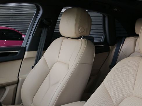 New 2025 Porsche Macan S image 16