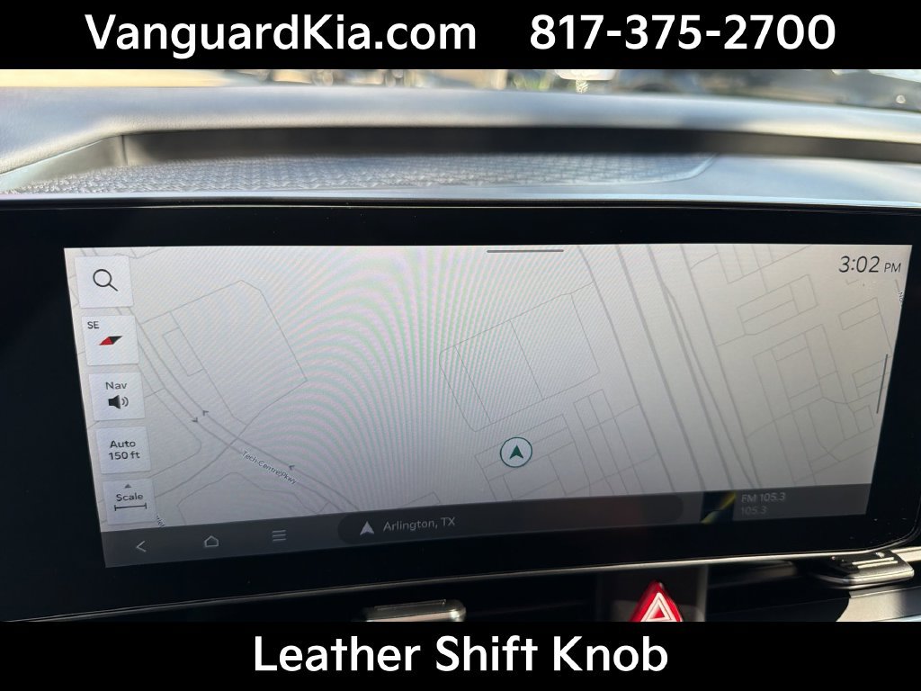 Used 2026 Kia Carnival SX w/ SX Dark Edition Package FWD image 23