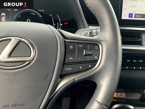 Certified 2025 Lexus UX 300h FWD image 21