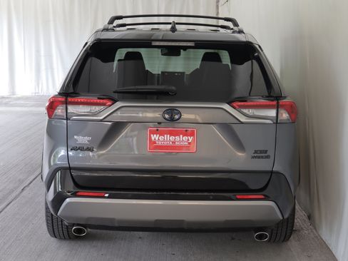 Used 2019 Toyota RAV4 XSE AWD/4WD image 29