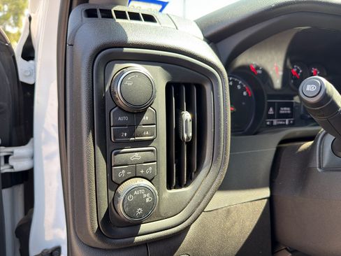 Used 2024 Chevrolet Silverado 1500 Custom Trail Boss w/ LPO, Dark Essentials Package AWD/4WD image 16